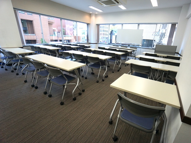 名古屋伏見駅前店 会議室