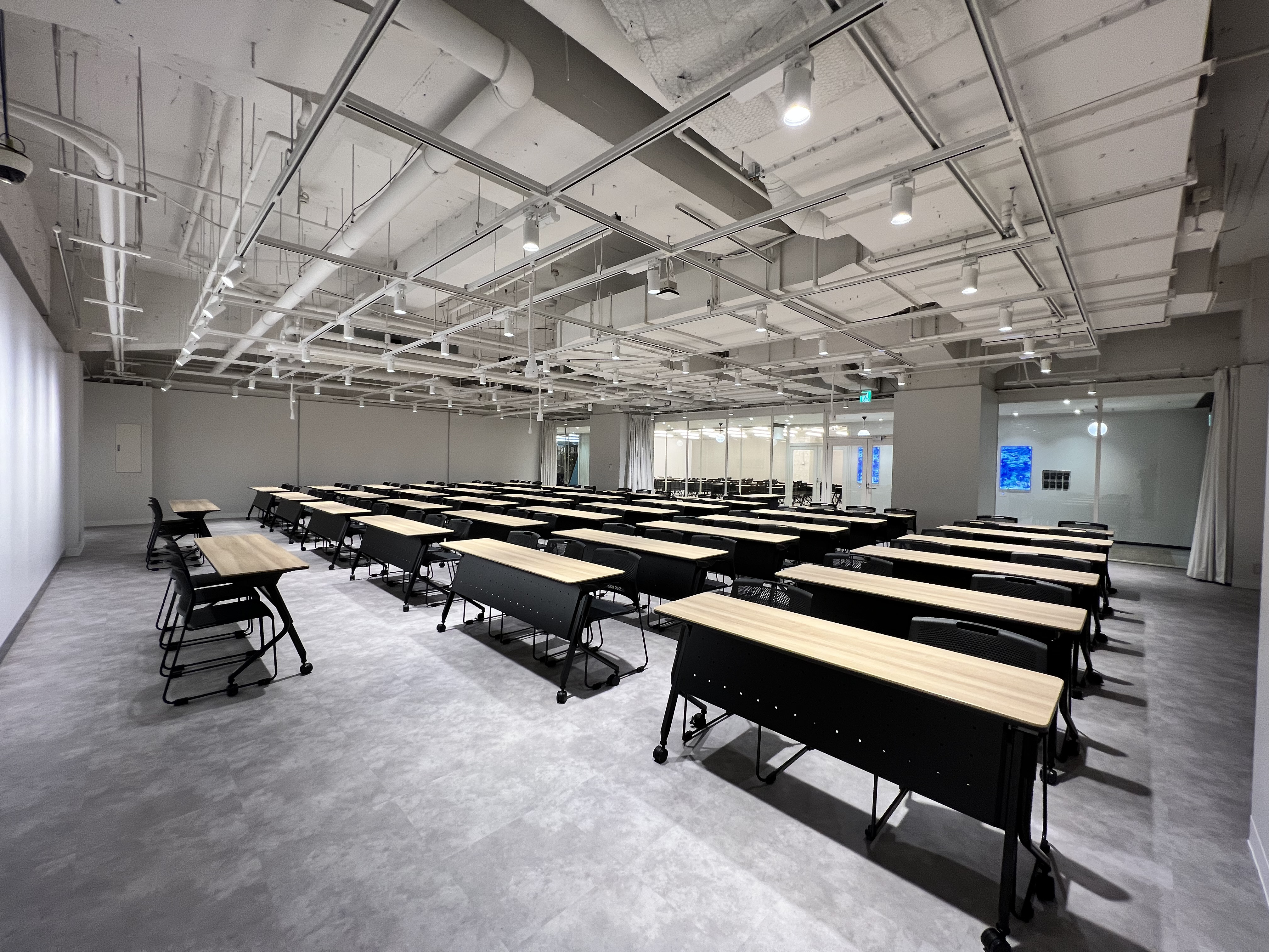 ビジネスからイベントまで対応可能な多用途貸し会議室